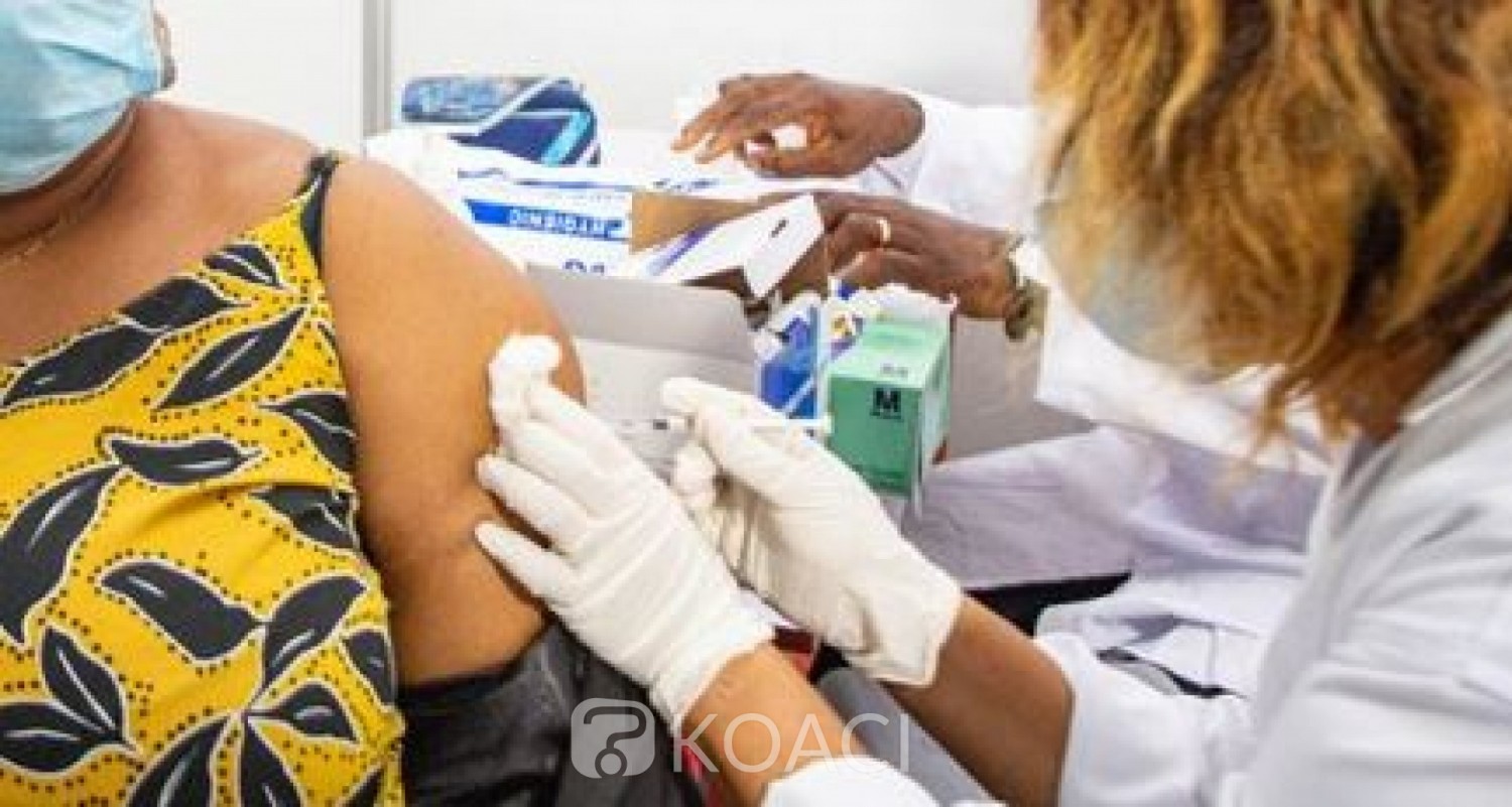 Côte d'Ivoire :   Lutte contre la COVID-19, le gouvernement annonce la vaccination de 24639 personnes et la création de 51 centres