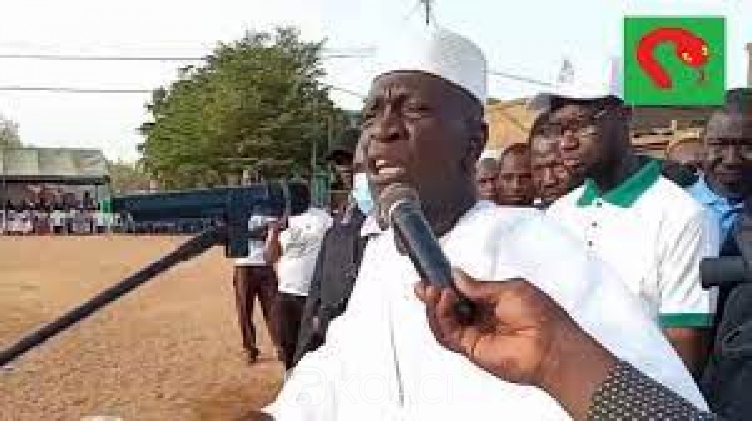 Mali : Relaxé, le général Amadou Sanogo joue la carte du rassembleur à Ségou