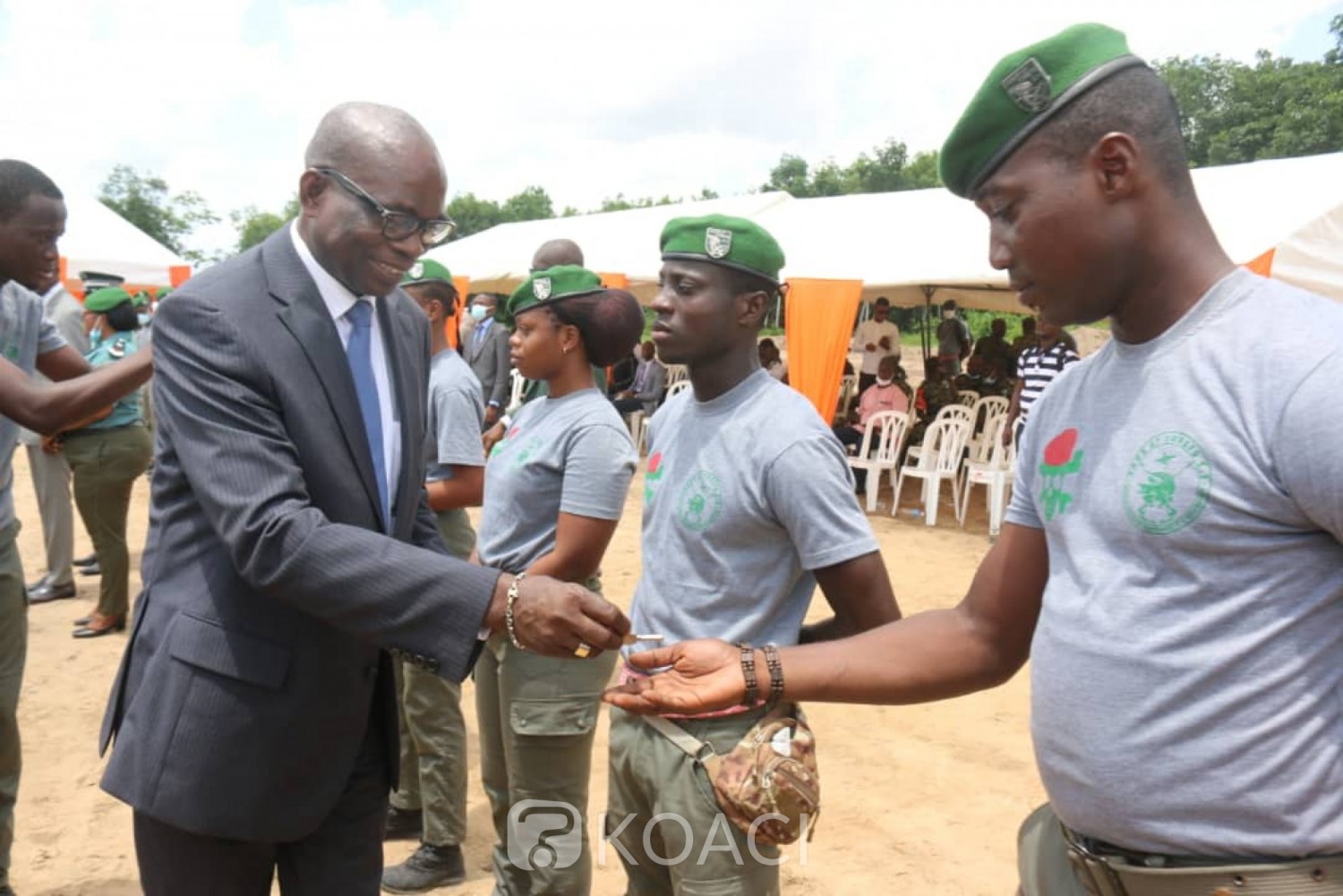 Côte d'Ivoire :  Opération immobilière des agents du ministère des Eaux et forêts, les premiers souscripteurs ont reçu les clés de leur villa