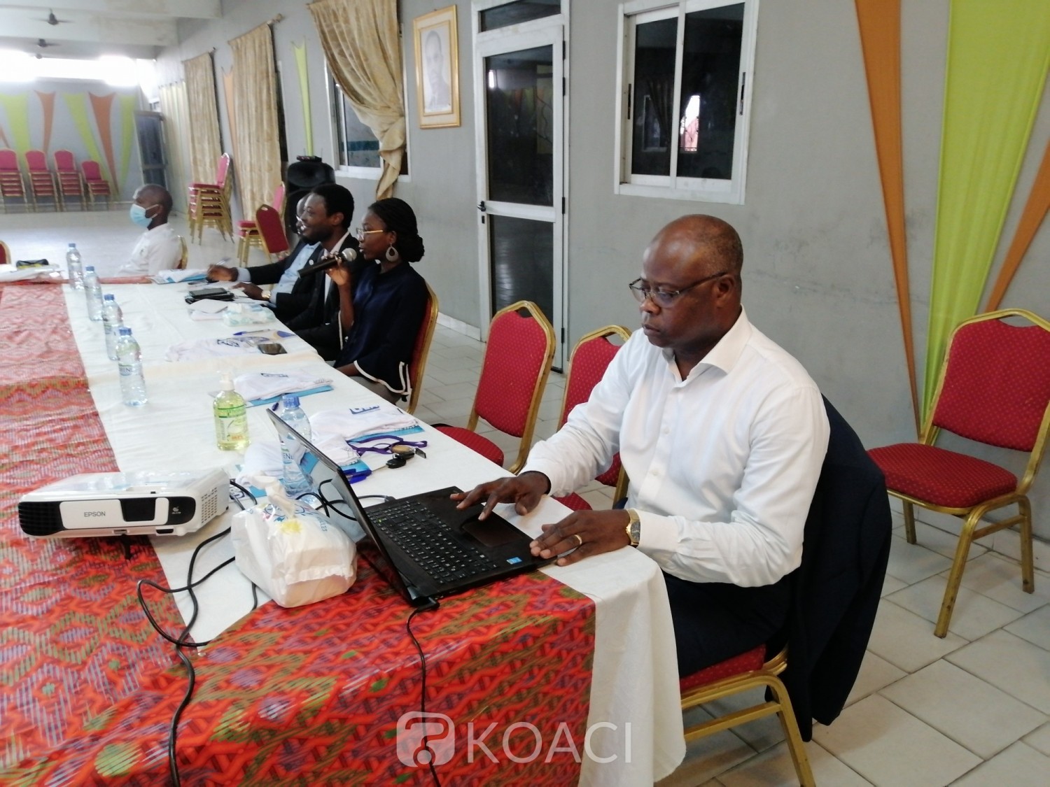 Côte d'Ivoire :  Centre de Recherche politique d'Abidjan forme des jeunes leaders sur la prévention des violences électorales et les exhorte à intérioriser la non violence politique