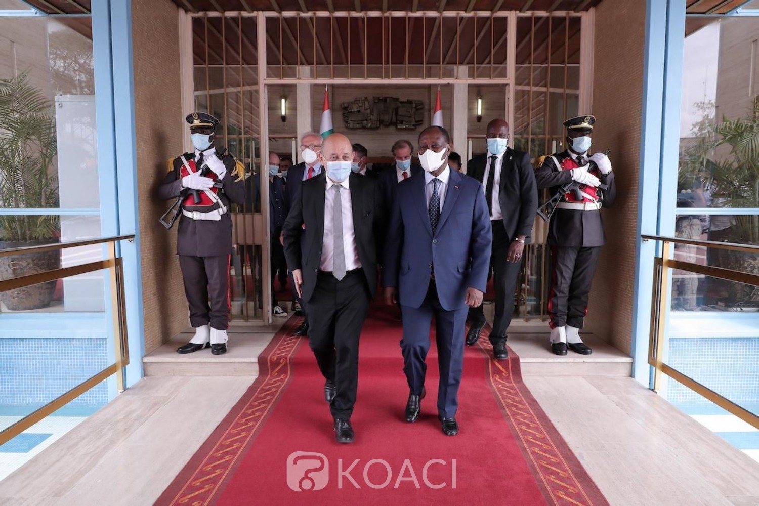 Côte d'Ivoire-France : Depuis Jacqueville Jean-Yves Le Drian invite les pays de la région à s'approprier l'AILCT et annonce la poursuite de son internationalisation