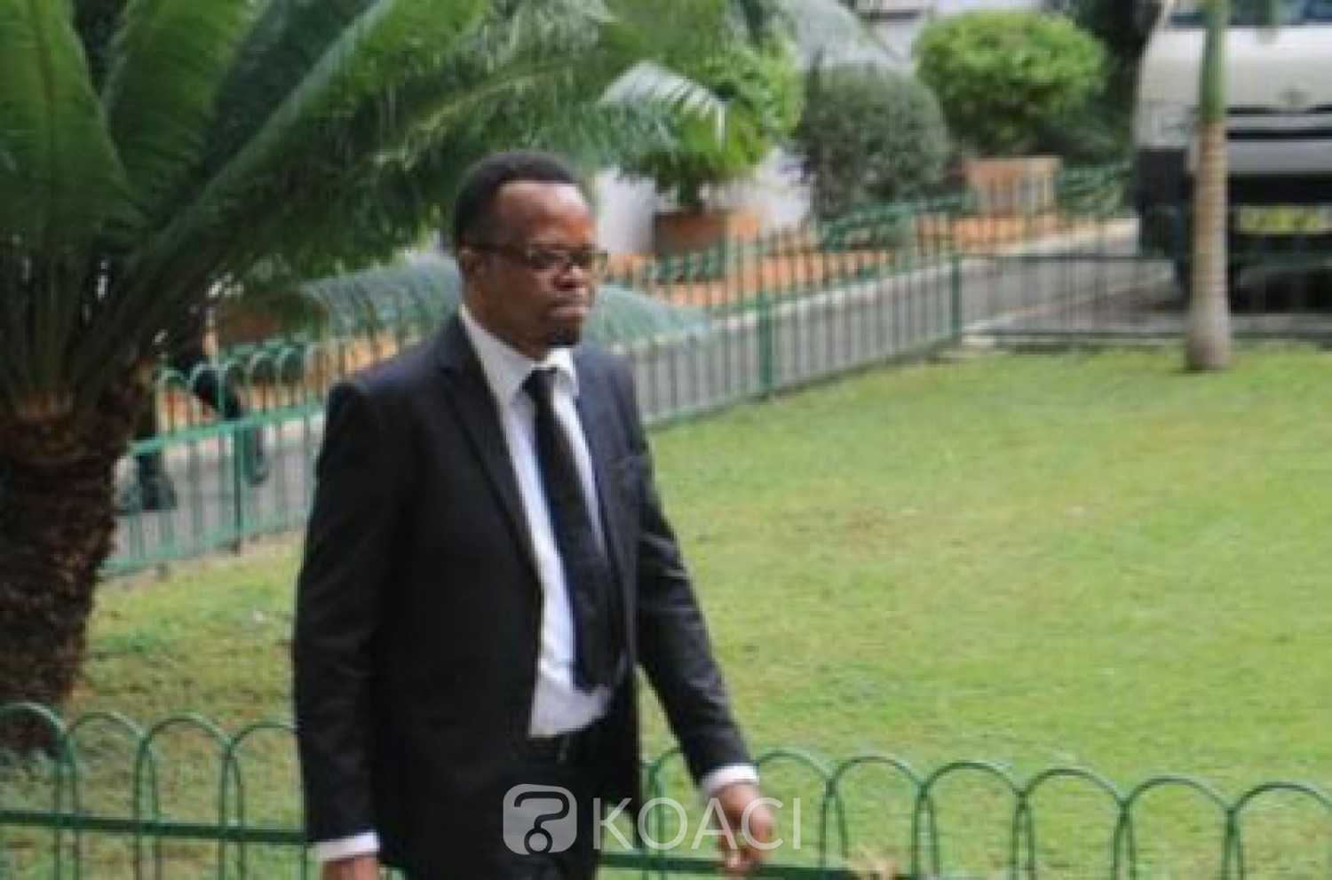 Côte d'Ivoire : Procès de Soro et ses proches, Alain Lobognon se défend: « Il fallait juste écarter un opposant politique qui était devenu trop gênant  »