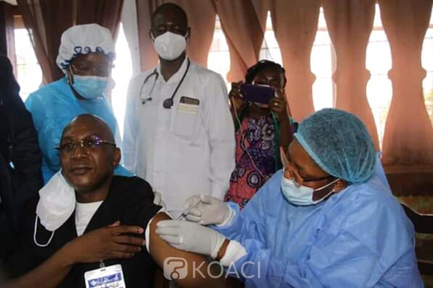 Cameroun :  Vaccination anti covid-19, face à la réticence populaire et dos au mur, le gouvernement tente le porte-à-porte
