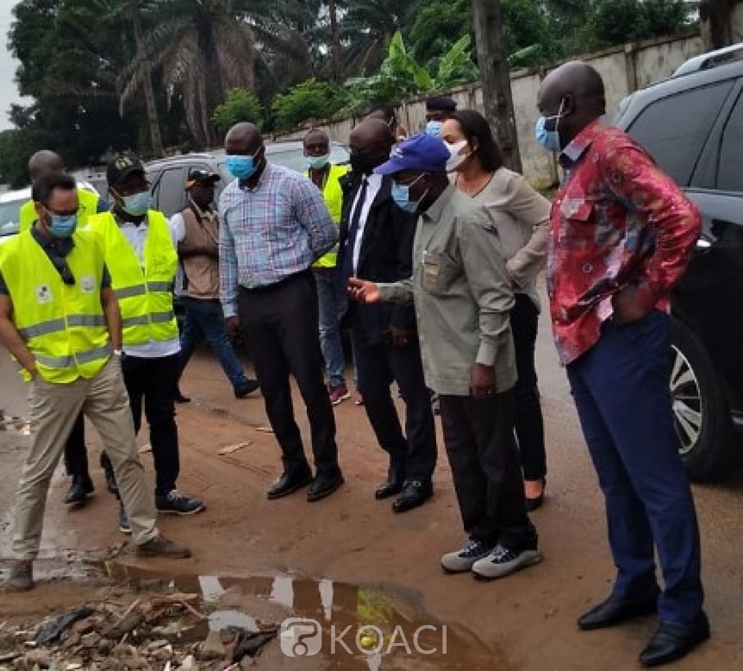 Côte d'Ivoire : Retour des ordures dans les rues, le Ministre Fofana descend sur le terrain et ordonne à Eco Eburnie d'enlever immédiatement  des déchets sur des sites indus