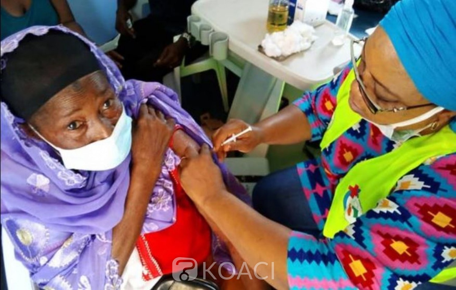 Côte d'Ivoire : Intensification de la vaccination contre la Covid-19, des Unités Mobiles Médicalisées à l'assaut des marchés publics, un million de vaccinés visés