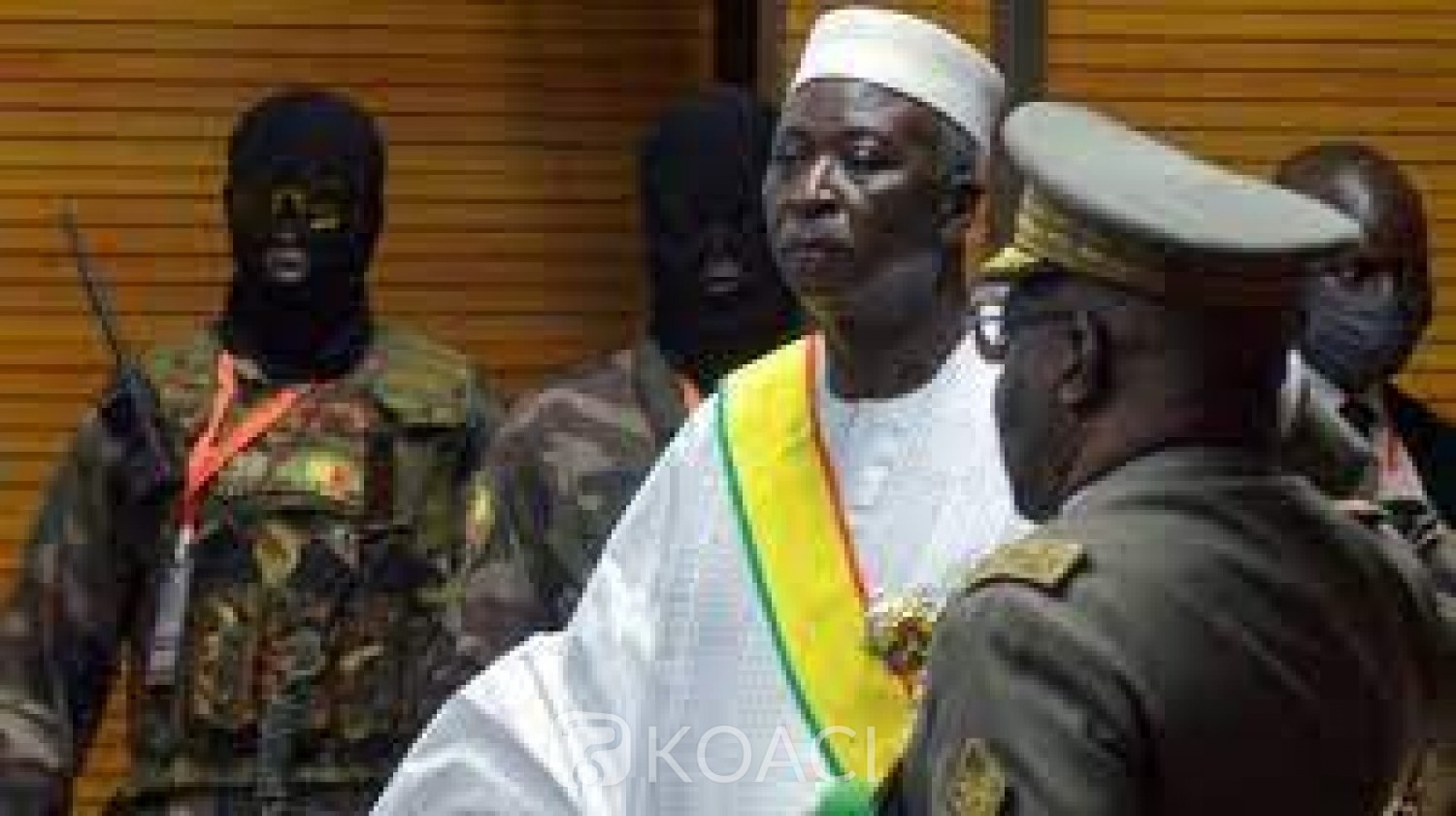 Mali : Amnesty réclame la libération de Bah N'Daw et Moctar Ouane, toujours assignés à domicile