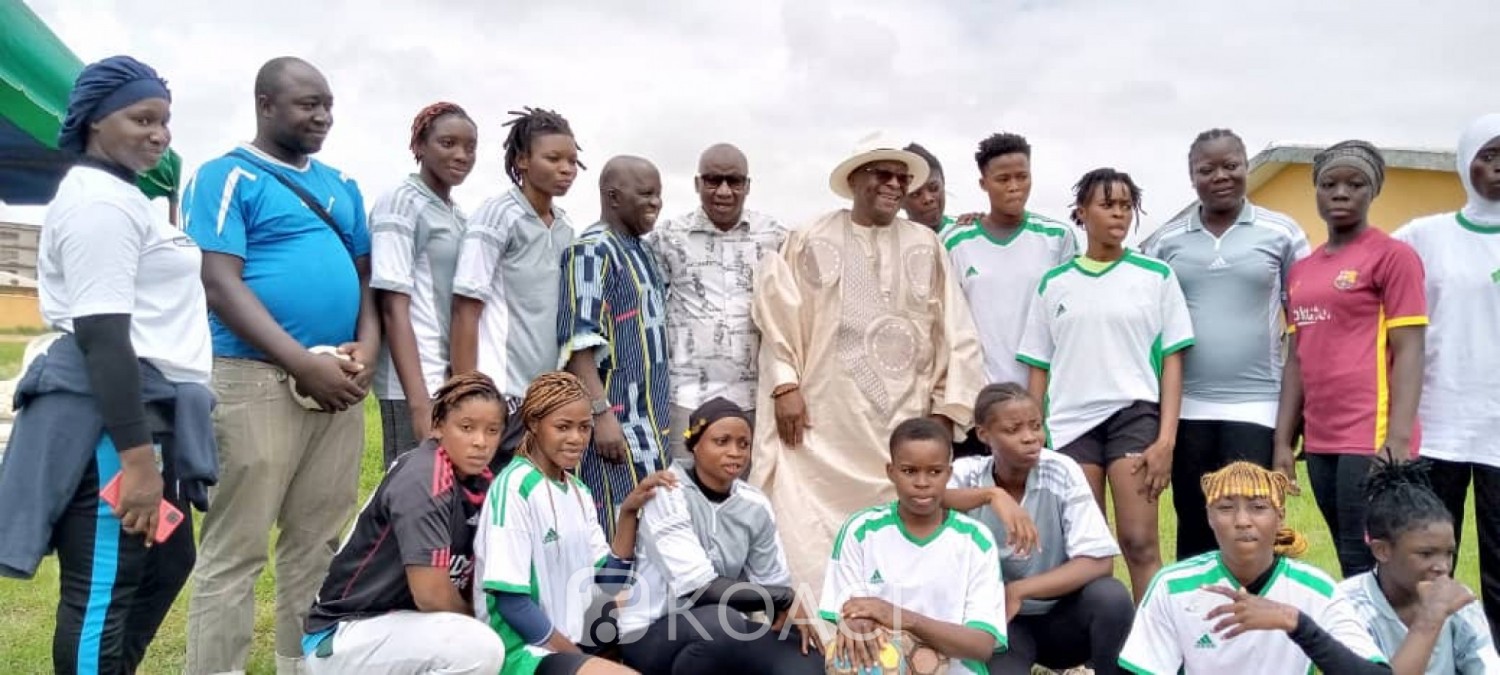 Côte d'Ivoire : Bouaké, afin de renforcer la cohésion entre enseignants d'un Lycée, une activité sportive organisée