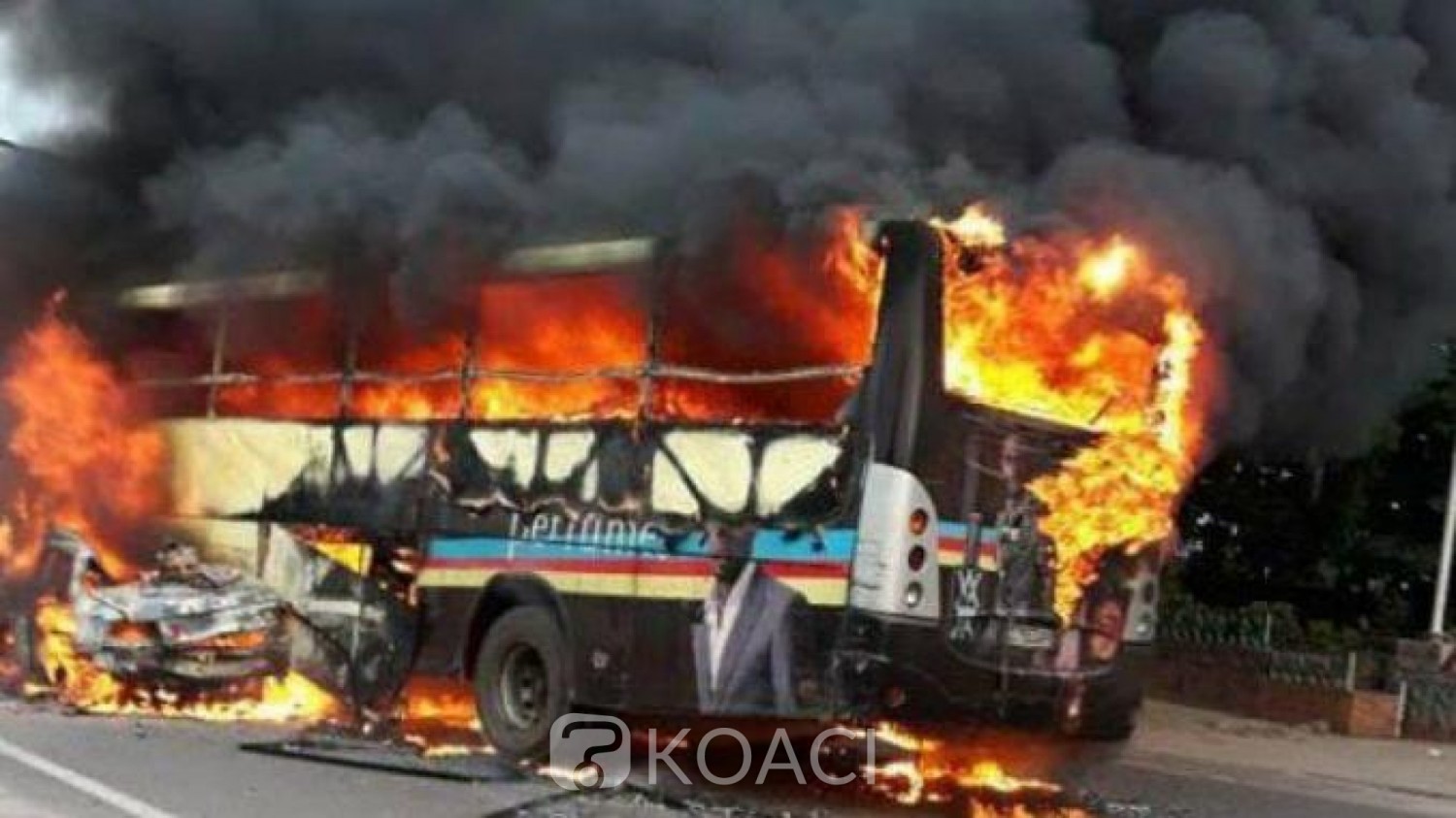 RDC : Collision entre un camion-citerne et un bus, 33 personnes meurent carbonisées
