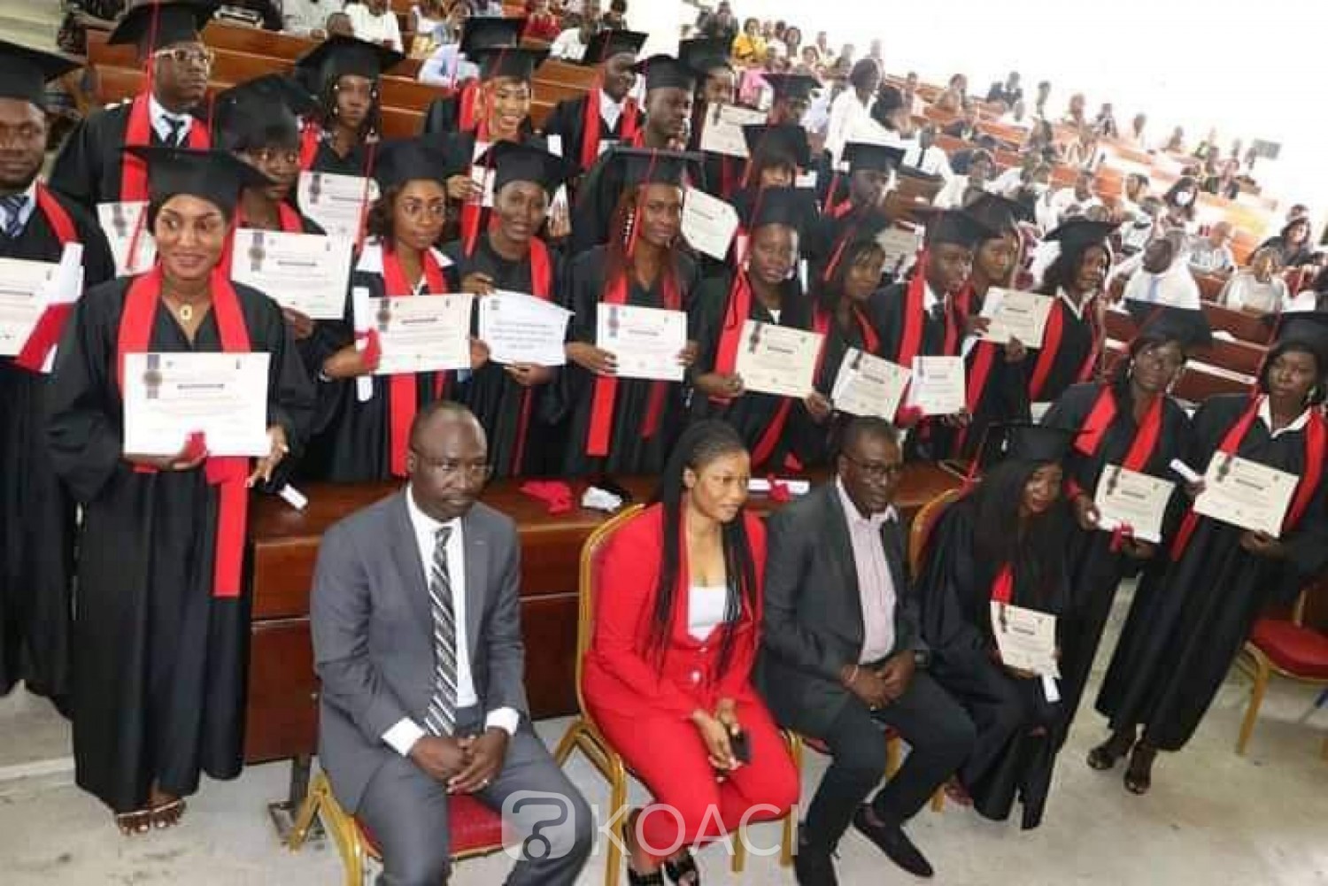 Côte d'Ivoire : Bouaké, composée de 26 étudiants, la 5ème promotion du Master professionnel fiscalité et droit des prélèvements sociaux baptisée