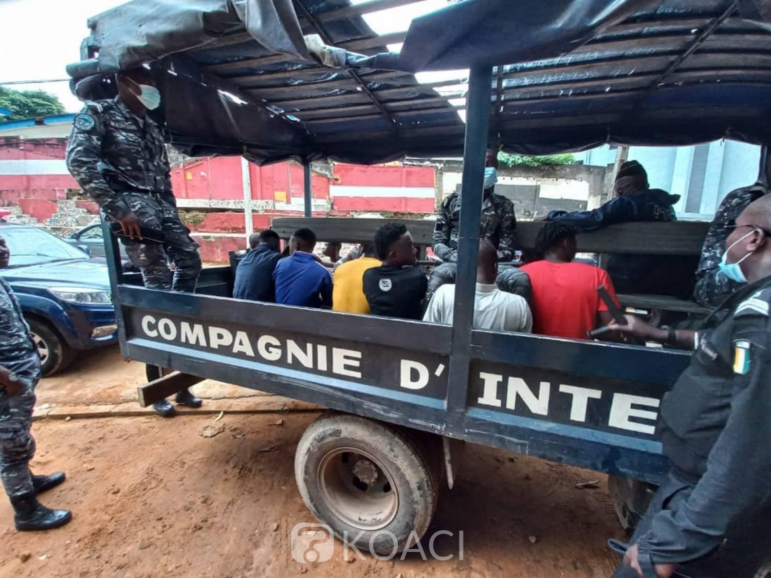Côte d'Ivoire : Plateau, une opération dénommée « bouclage » permet d'interpeller  une dizaine de personnes dont une mineure