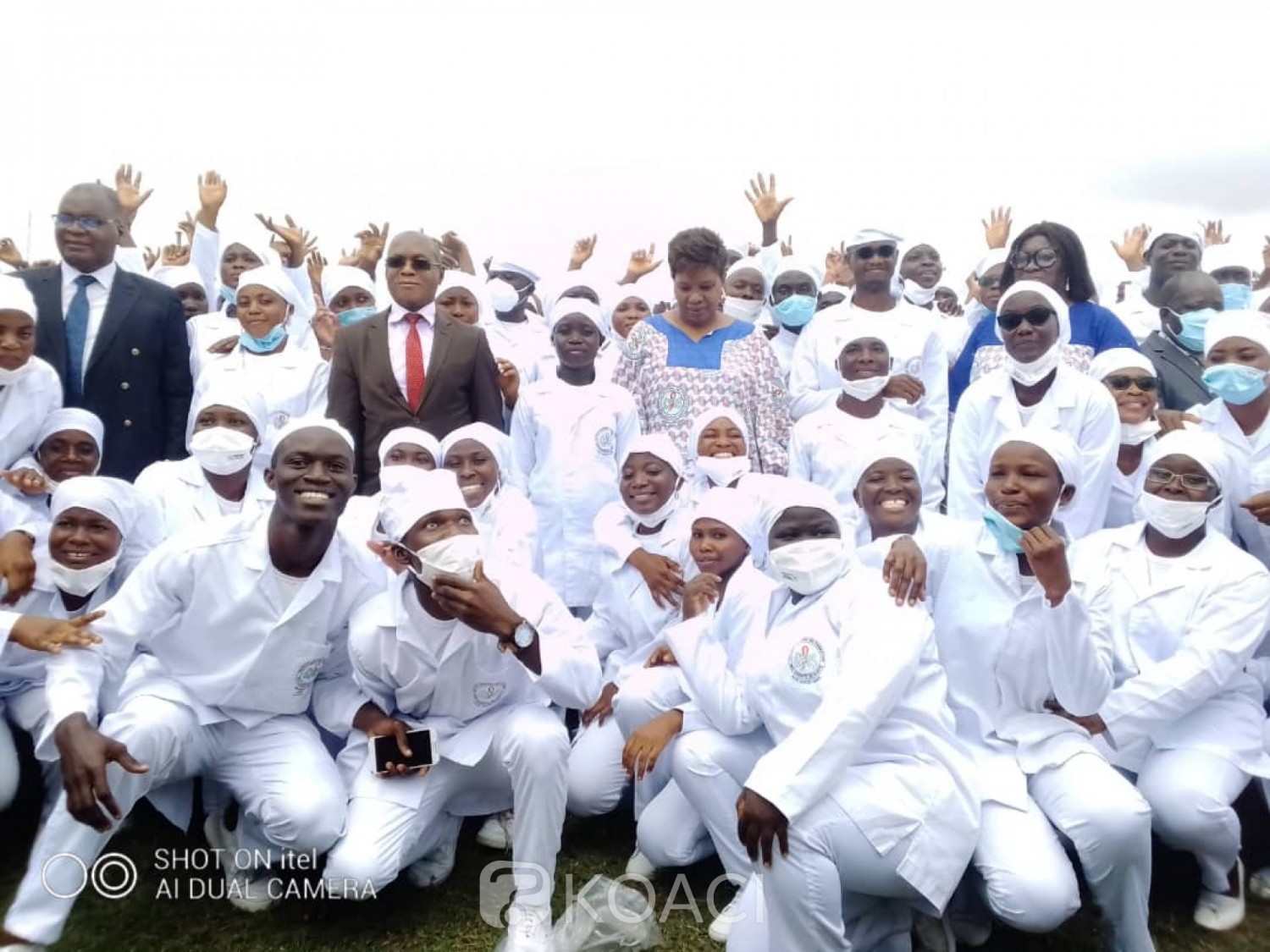 Côte d'Ivoire : INFAS, port de blouse de la 31ᵉ  promotion, 2372 nouveaux étudiants intègrent le corps médical