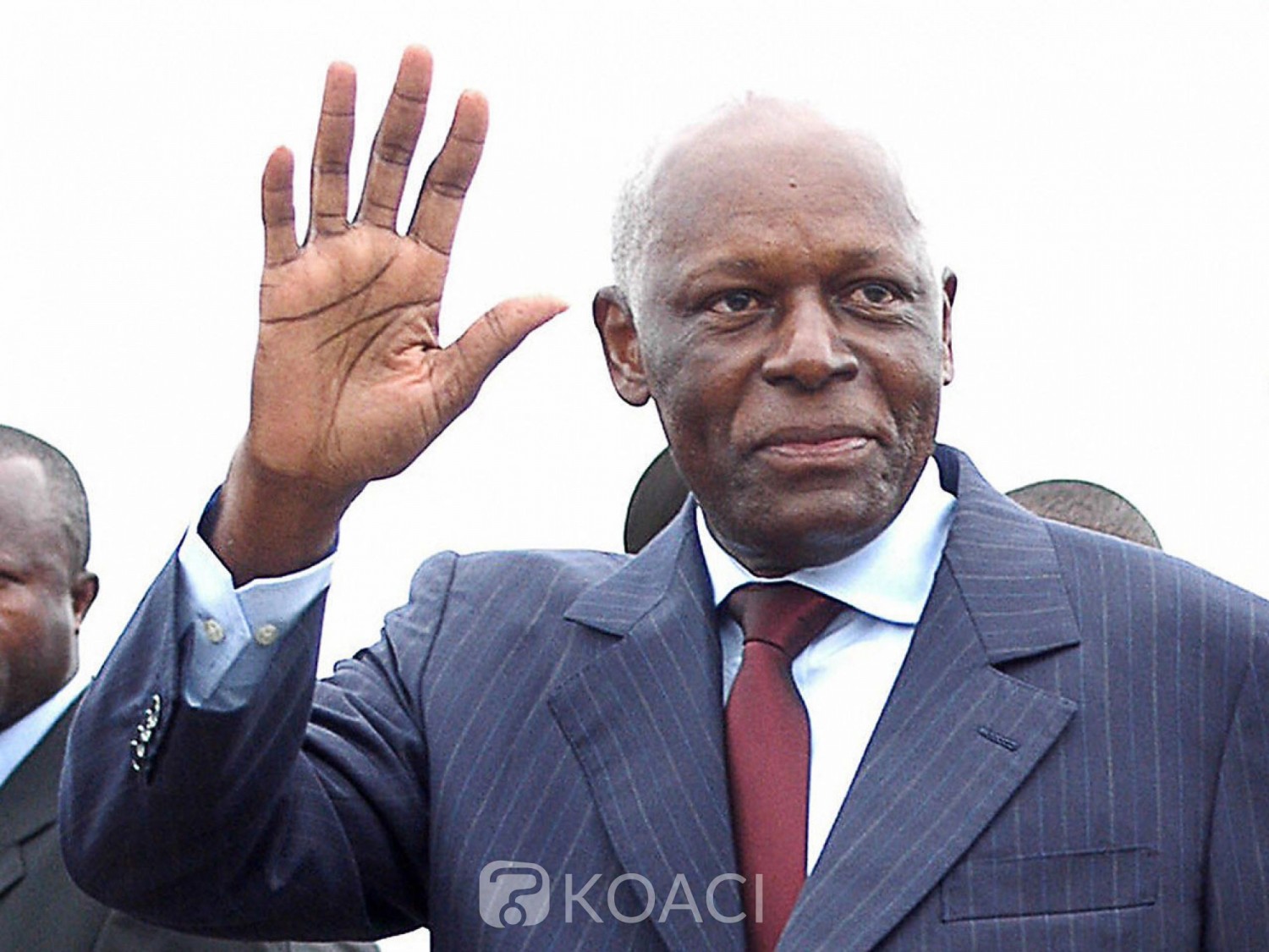 Angola: Après deux ans en Espagne, l'ex-Président Eduardo dos Santos de retour à Luanda