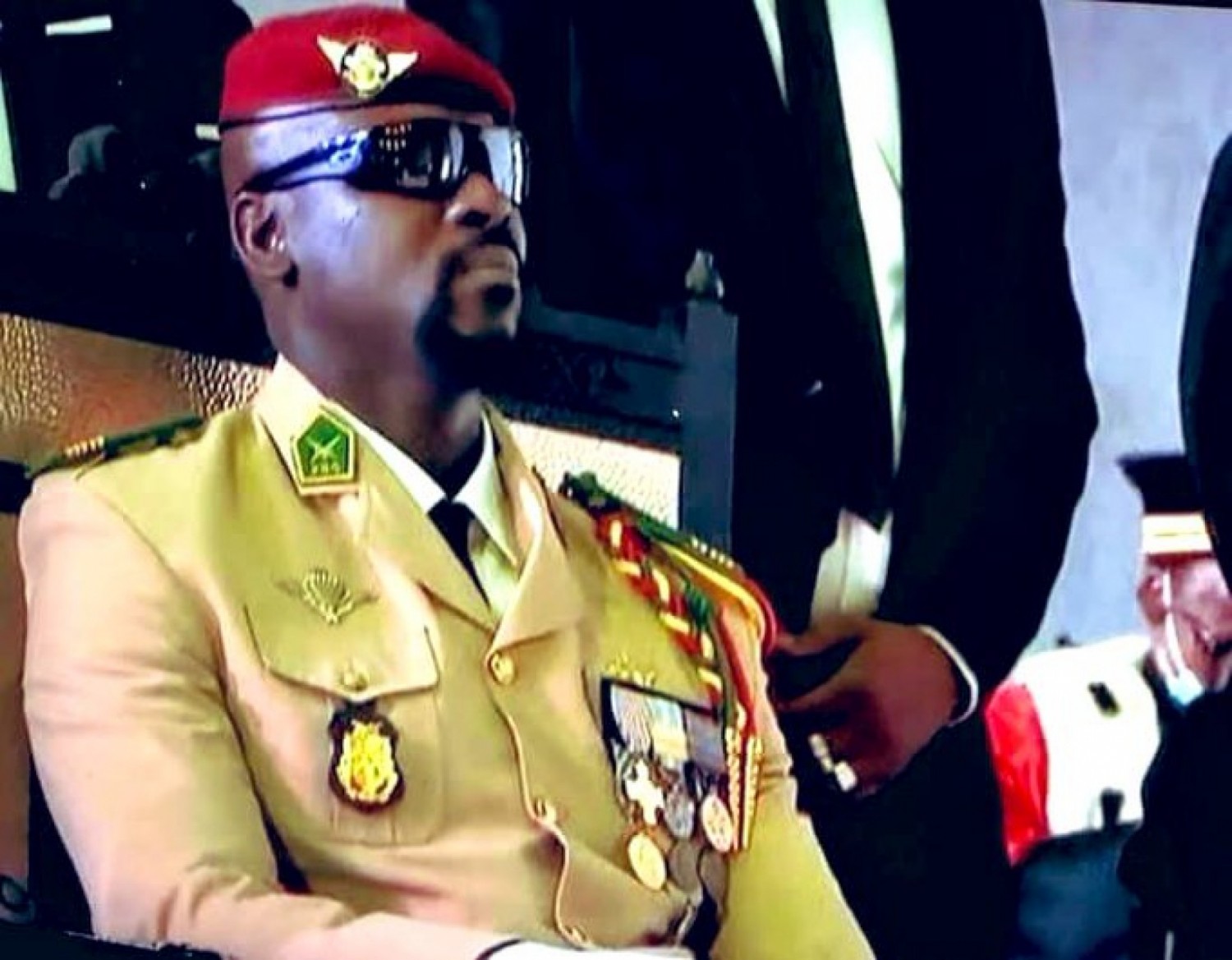 Guinée : Fin du régime d'Alpha Condé , le colonel Mamadi Doumbouya investi Président de la transition