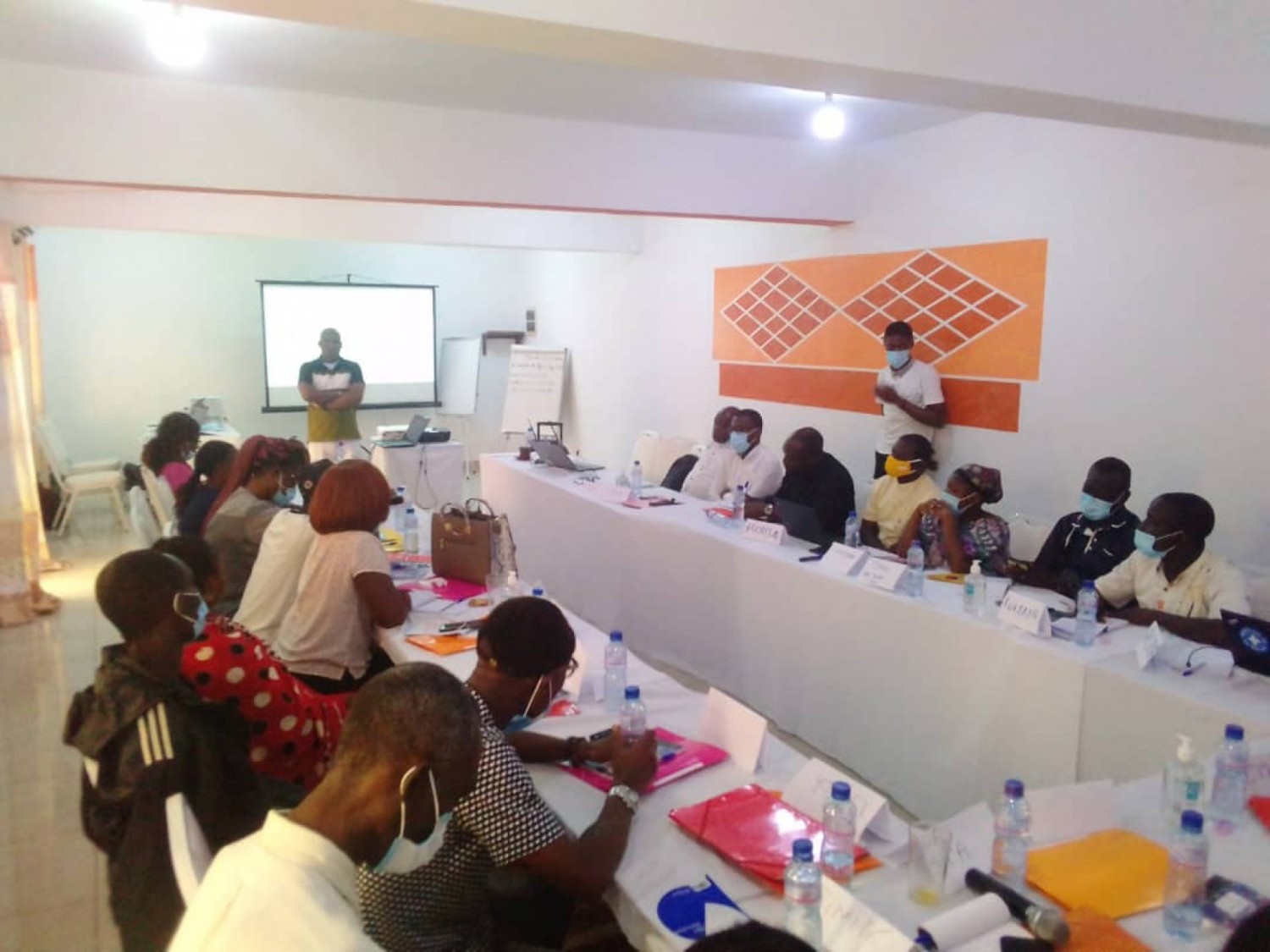 Côte d'Ivoire : Bouaké, des personnes usagères de drogues à l'école des droits humains et des violences basées sur le genre