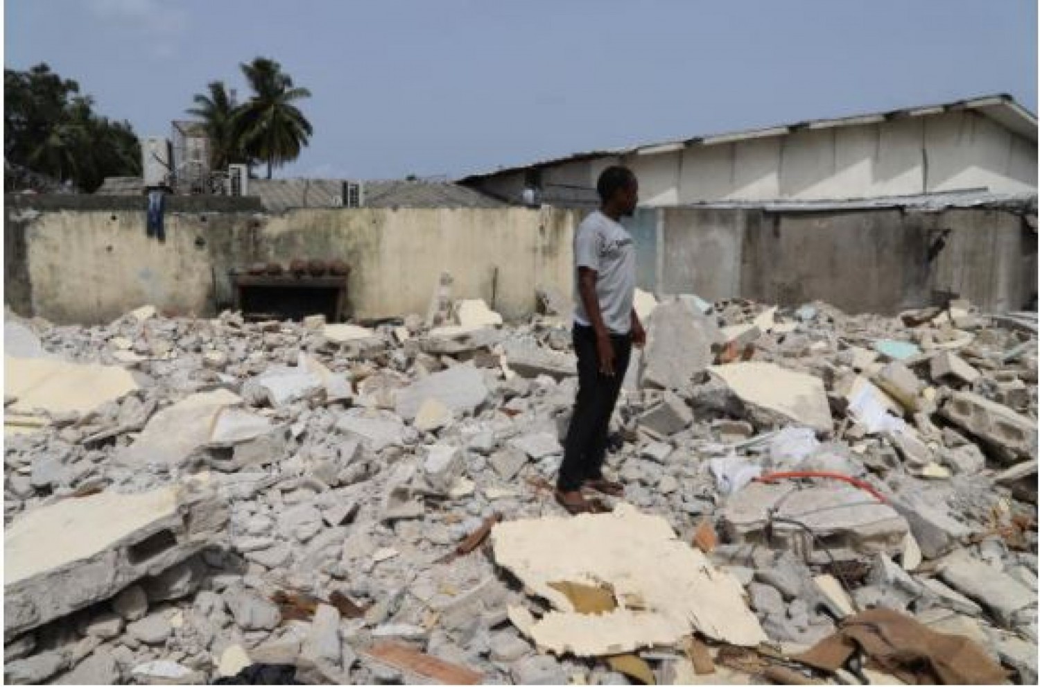 Côte d'Ivoire : Yopougon, le silence des autorités face au  cas des déguerpis de Banco nord extension qui dorment presque à la belle étoile depuis un mois