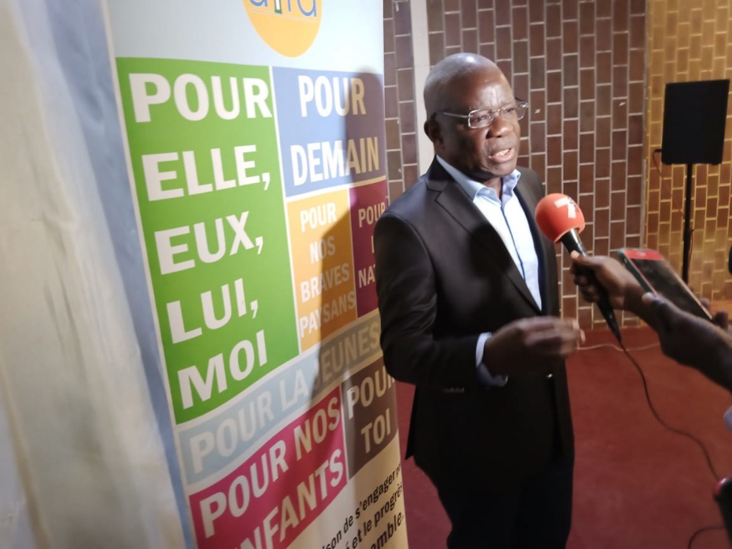 Côte d'Ivoire :    Accointances entre l'AIRD et le PPA-CI, Kahé Éric à propos de Gbagbo : «On ne fait pas 10 ans d'exil pour quelqu'un pour ensuite venir le lâcher »