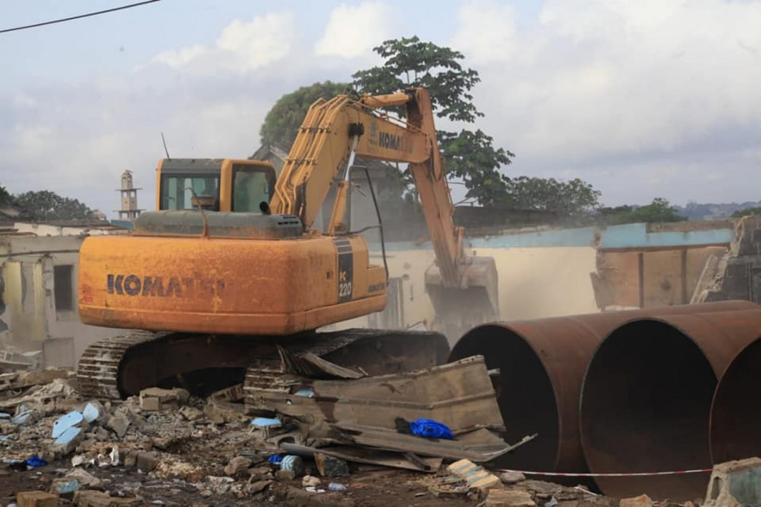 Côte d'Ivoire : Projet de Metro d'Abidjan, les personnes impactées à Adjamé  par les démolitions invitées à se faire recenser pour être dédommagées dans les plus brefs délais
