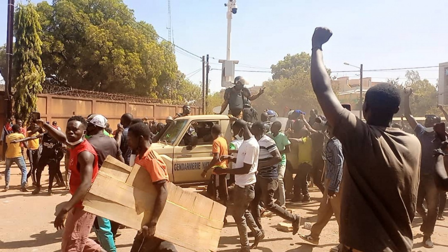 Burkina Faso : Manifestation contre l'insécurité dispersée au gaz lacrymogène