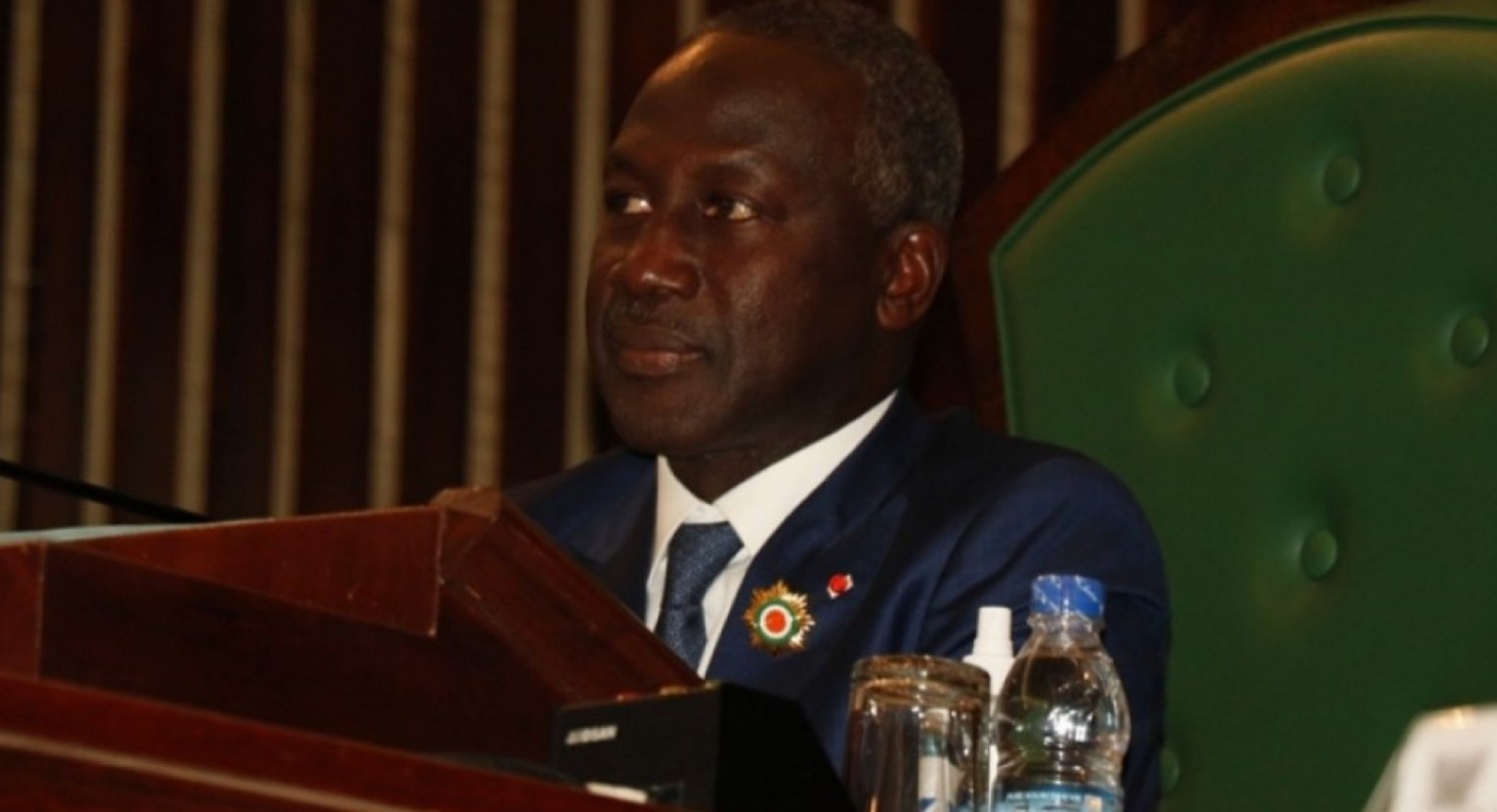 Côte d'Ivoire : Les députés adoptent six projets de loi lors d'une séance présidée  par Adama Bictogo, vice-président du parlement