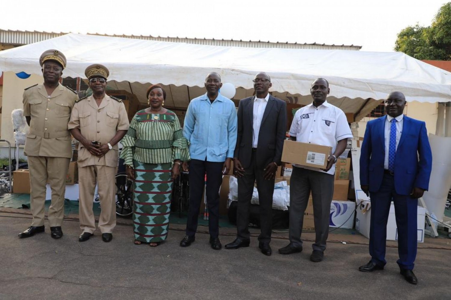 Côte d'Ivoire:  Toumodi, du matériel médical de plus de 80 millions de FCFA offert aux populations par une association américaine, Raymonde Goudou salue l'action du donateur