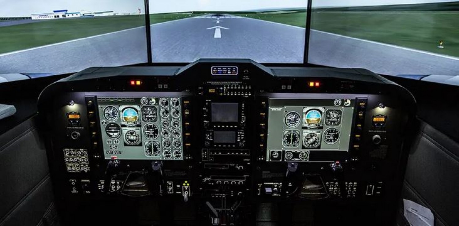 Côte d'Ivoire : L'armée toute fière de présenter son premier simulateur de vol ALX-103