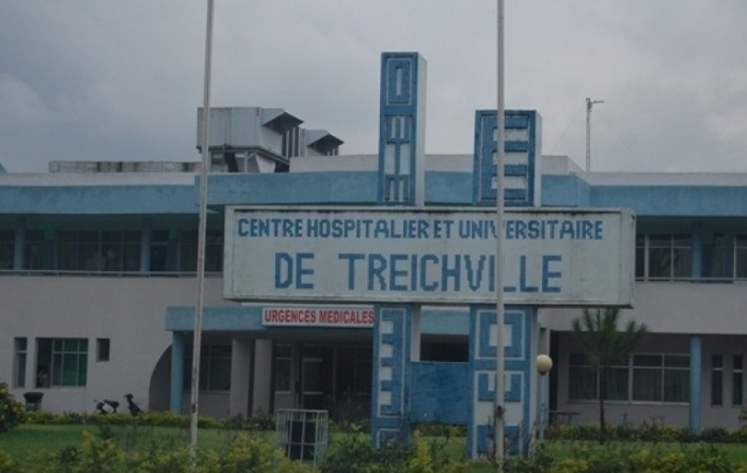 Côte d'Ivoire : Bonne Gouvernance, un rapport met à nu les défaillances dans des services hospitaliers, le manque de professionnalisme et le trafic des poches de sang