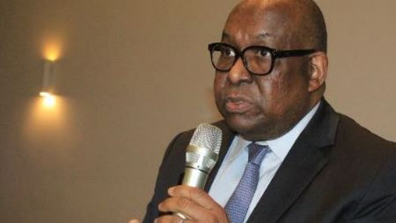 Côte d'Ivoire : La RTI convoquée par la HACA pour  « graves manquements »