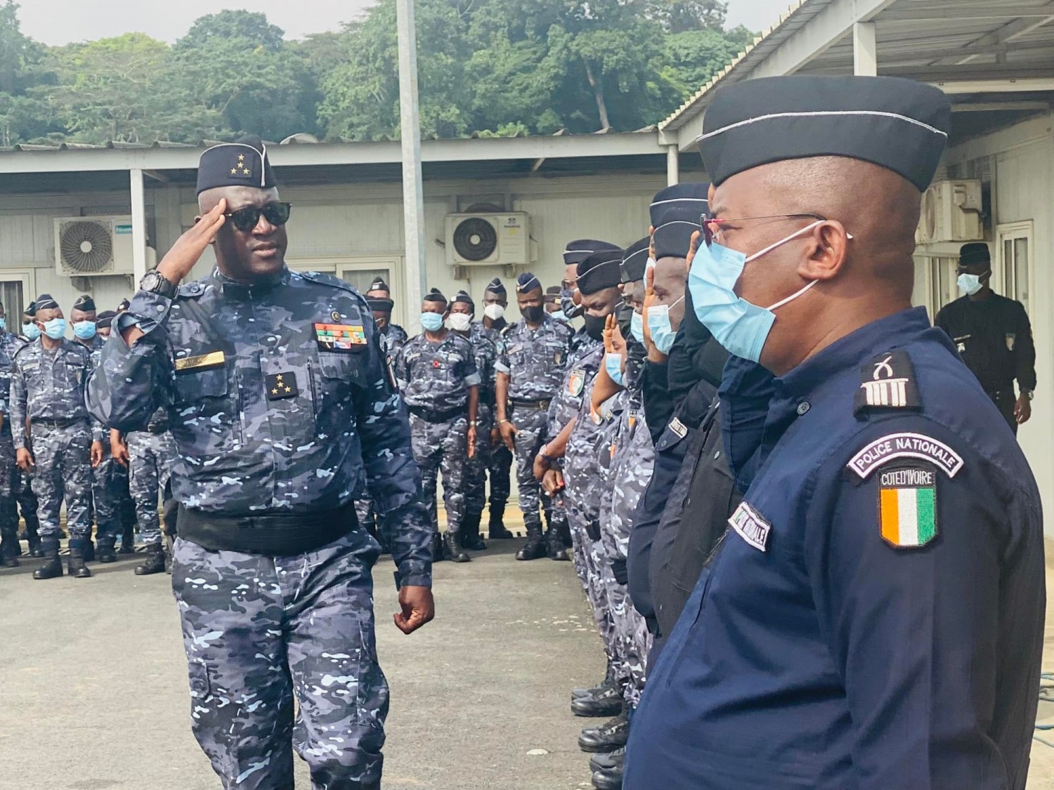 Côte d'Ivoire : Fêtes  de fin d'année, un dispositif sera mis en place pour dégager les gares anarchiques au carrefour, le DGPN à la rencontre de ses hommes pour les consignes