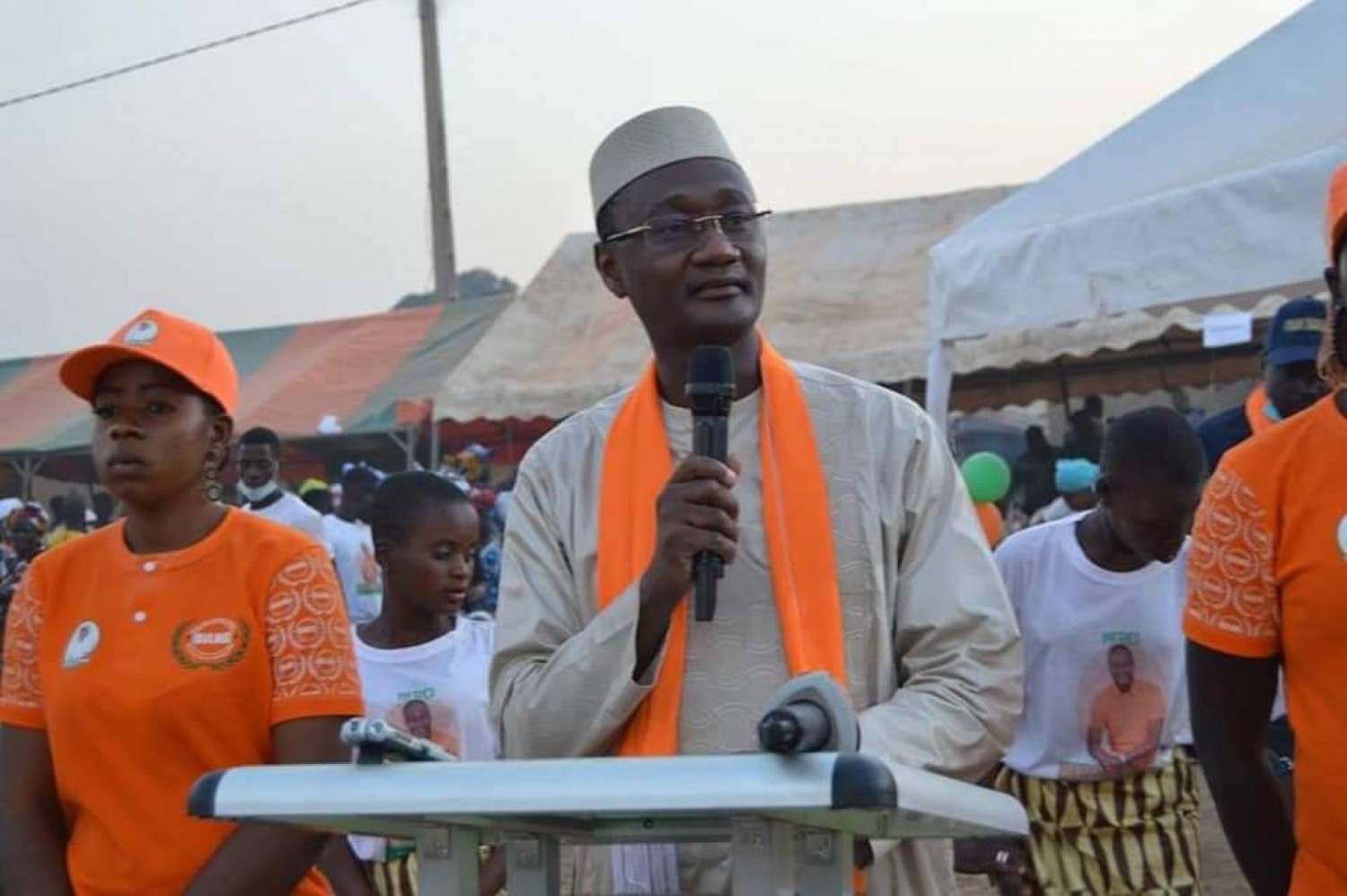 Côte d'Ivoire :     Canton « Finan-Barala », célébré par ses parents, Moussa Sanogo annonce le bitumage de l'axe N'Golodougou-Booko dans le département de Koro en début 2022