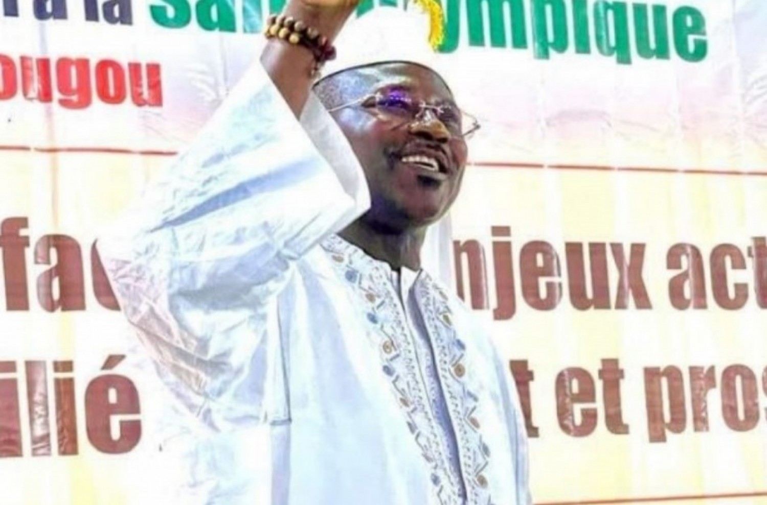 Burkina Faso : Eddie Komboigo réélu à l'unanimité président du CDP, Compaoré dépouillé de ses attributions