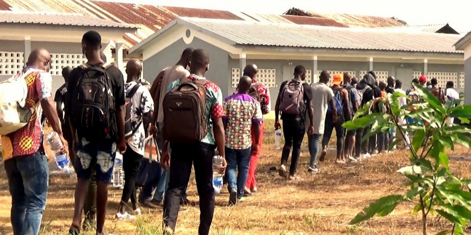 Côte d'Ivoire : Congés anticipés, des élèves responsables de troubles envoyés en redressement chez les militaires à Bimbresso