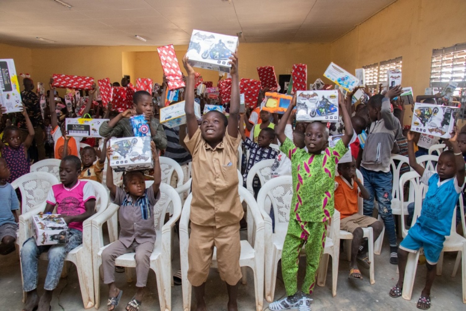 Côte d'Ivoire : Arbre de Noël dans la Bagoué, plus de 4000 enfants disent merci à « Papa Bruno Koné »