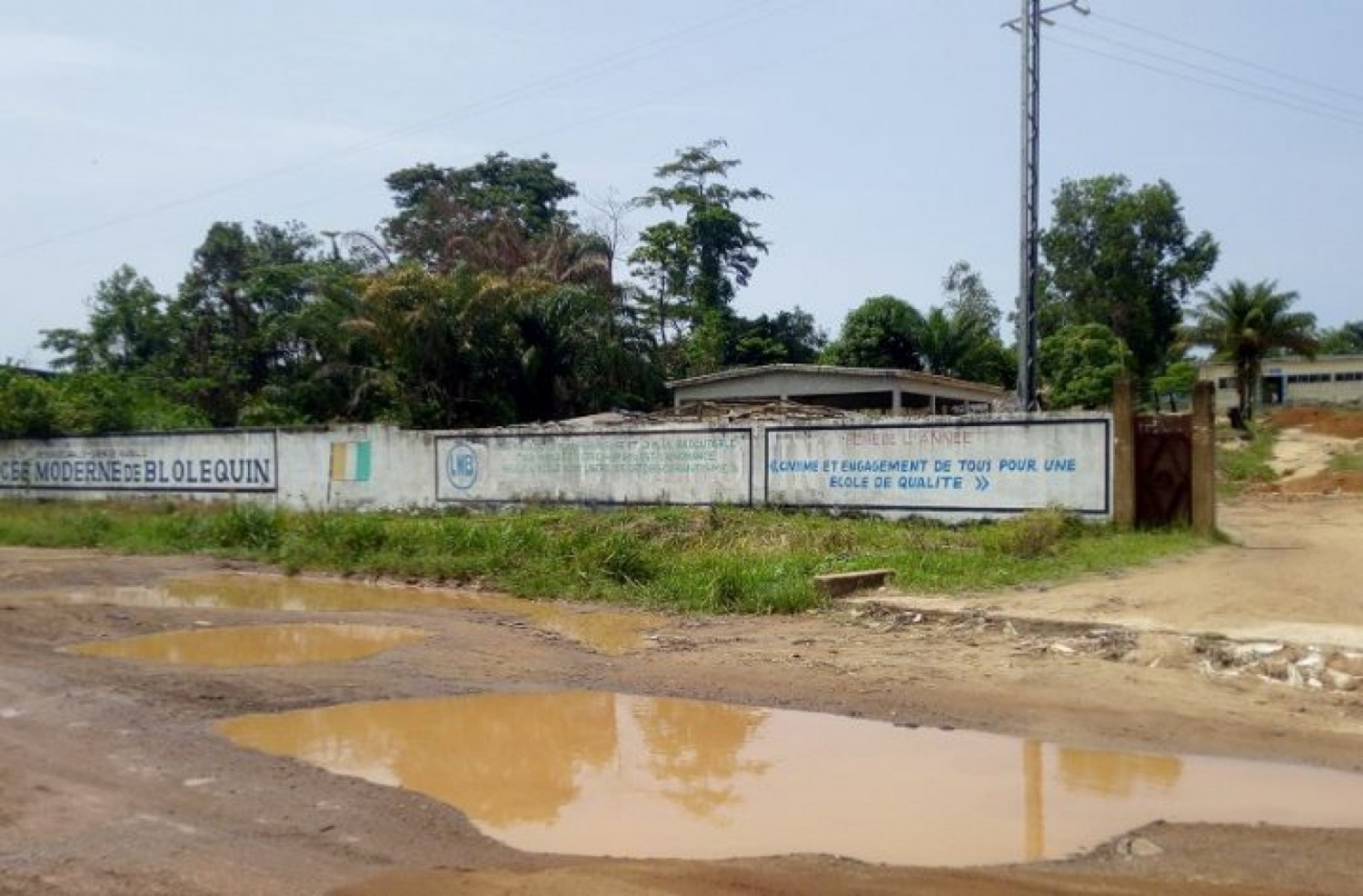 Côte d'Ivoire : Dégâts des congés anticipés, une contribution financière de 1300 FCFA exigée par élèves à Bloléquin comme participation aux frais de réparation
