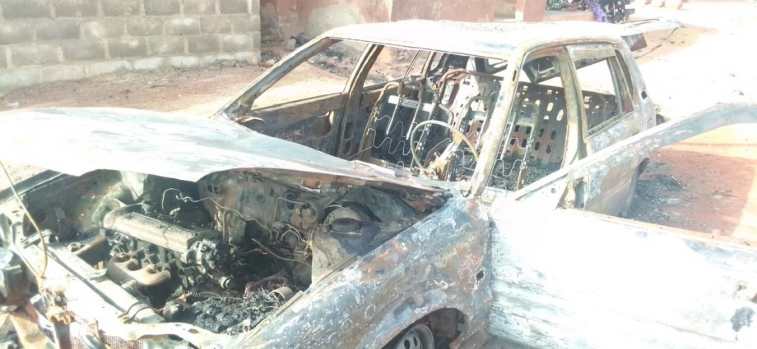 Côte d'Ivoire : Tchologo, un taxi  communal prend feu et fait deux victimes