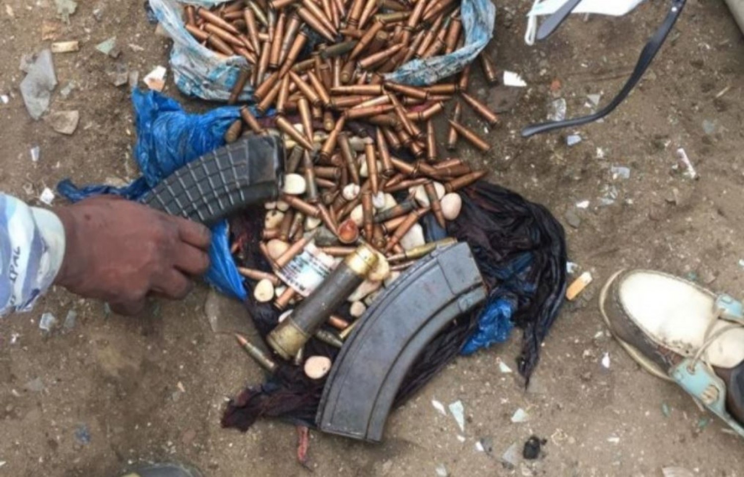 Côte d'Ivoire : Opération de Déguerpissement à la casse d'Abobo, découverte de  munitions et chargeurs