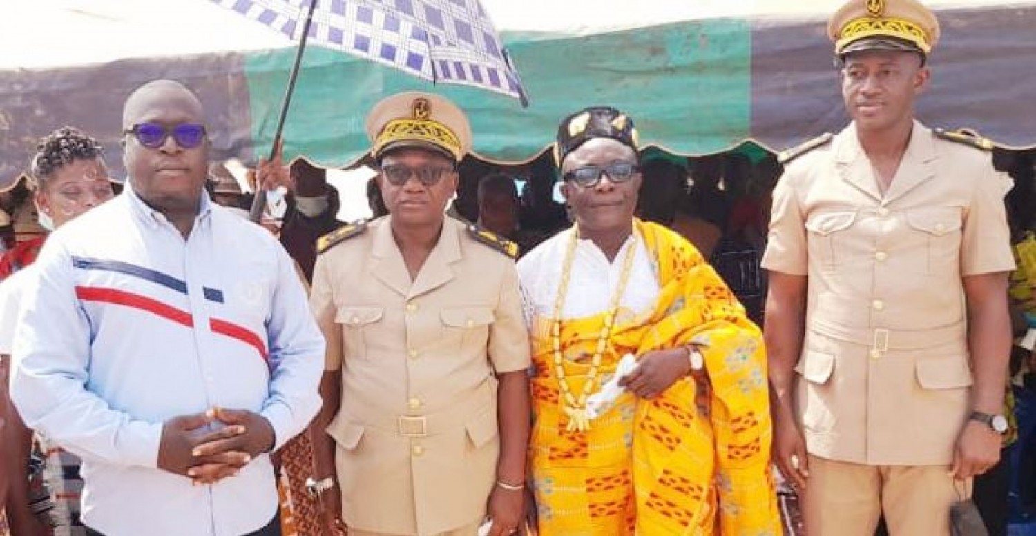 Côte d'Ivoire :  Anoumaba, investi en avril 2021, le chef du village de Koubébo, Nanan Atta Yao II reçoit enfin son arrêté préfectoral