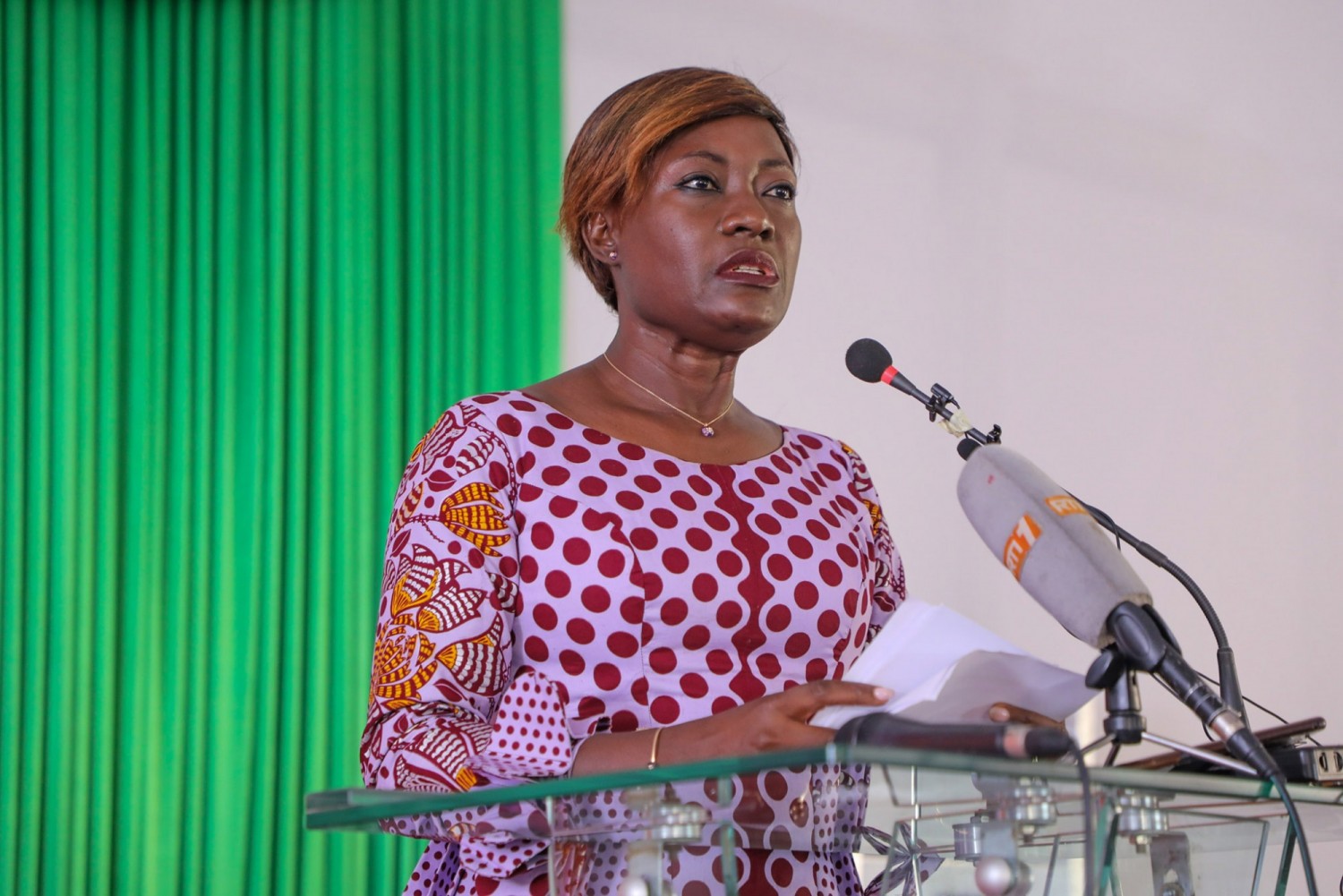 Côte d'Ivoire : La Ministre Mariatou Koné a-t-elle autorisé les cotisations exceptionnelles dans les écoles ?