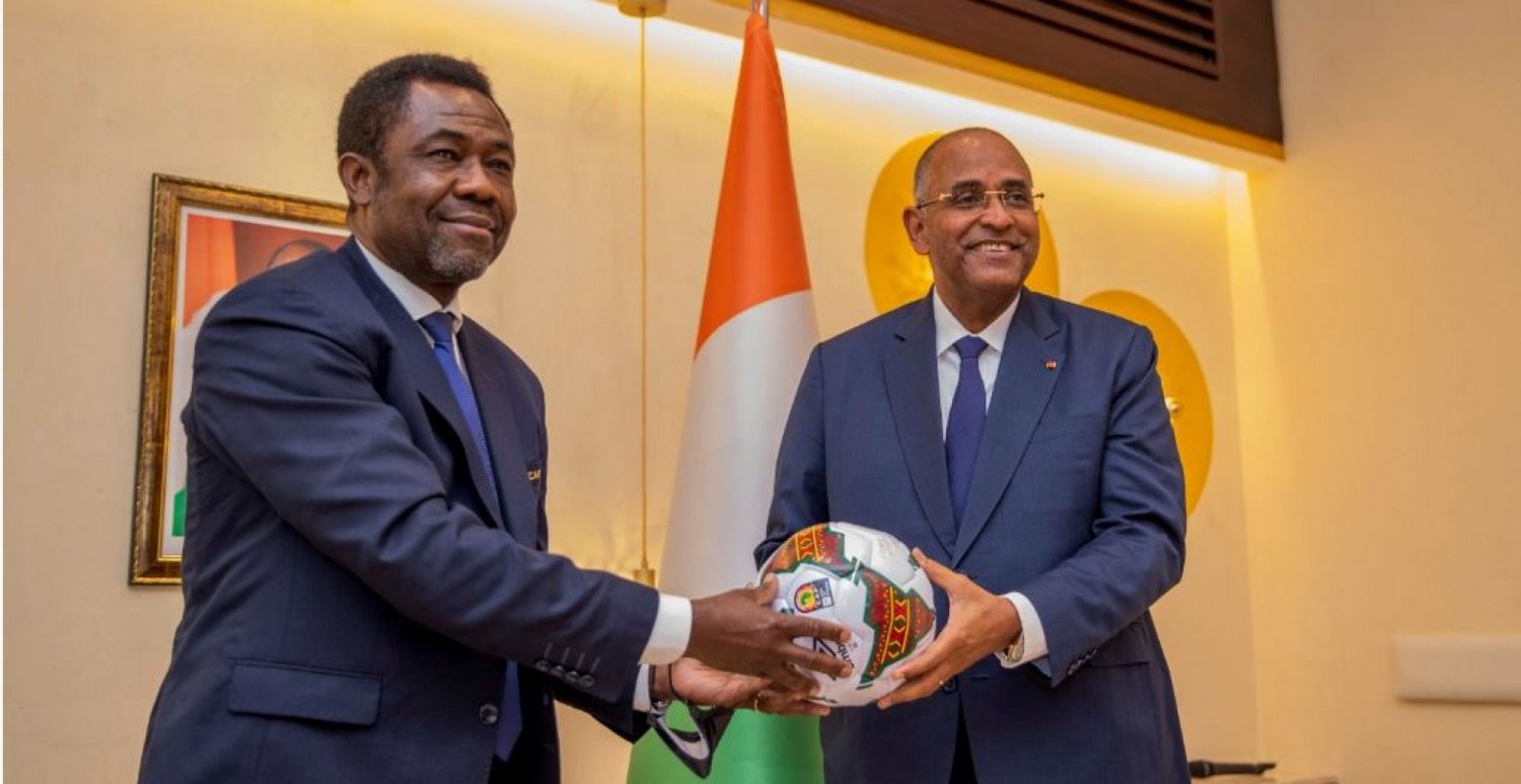 Côte d'Ivoire : Organisation de la CAN 2023, le SG de la CAF à Abidjan rassurant : « les choses avancent bien »