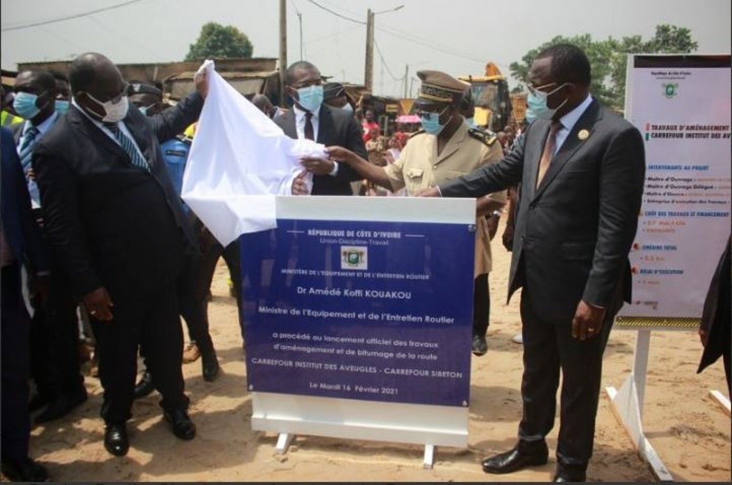 Côte d'Ivoire : Lancés en février 2021 et prévus pour 05 mois, les travaux de  la voirie Yopougon-Attécoubé par l'institut des aveugles se poursuivent