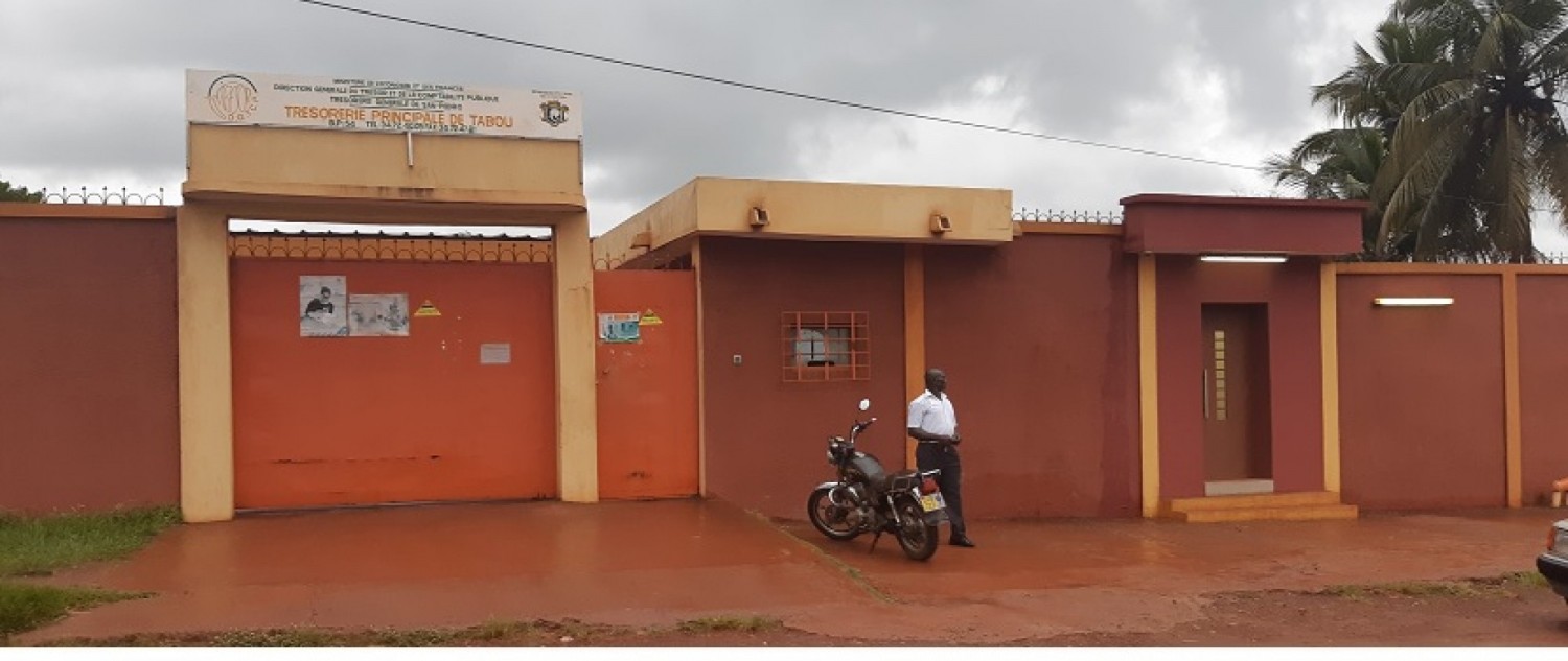 Côte d'Ivoire : Le Ministère de l'Education nationale « impose » à chaque  COGES d'ouvrir un compte à la banque du trésor