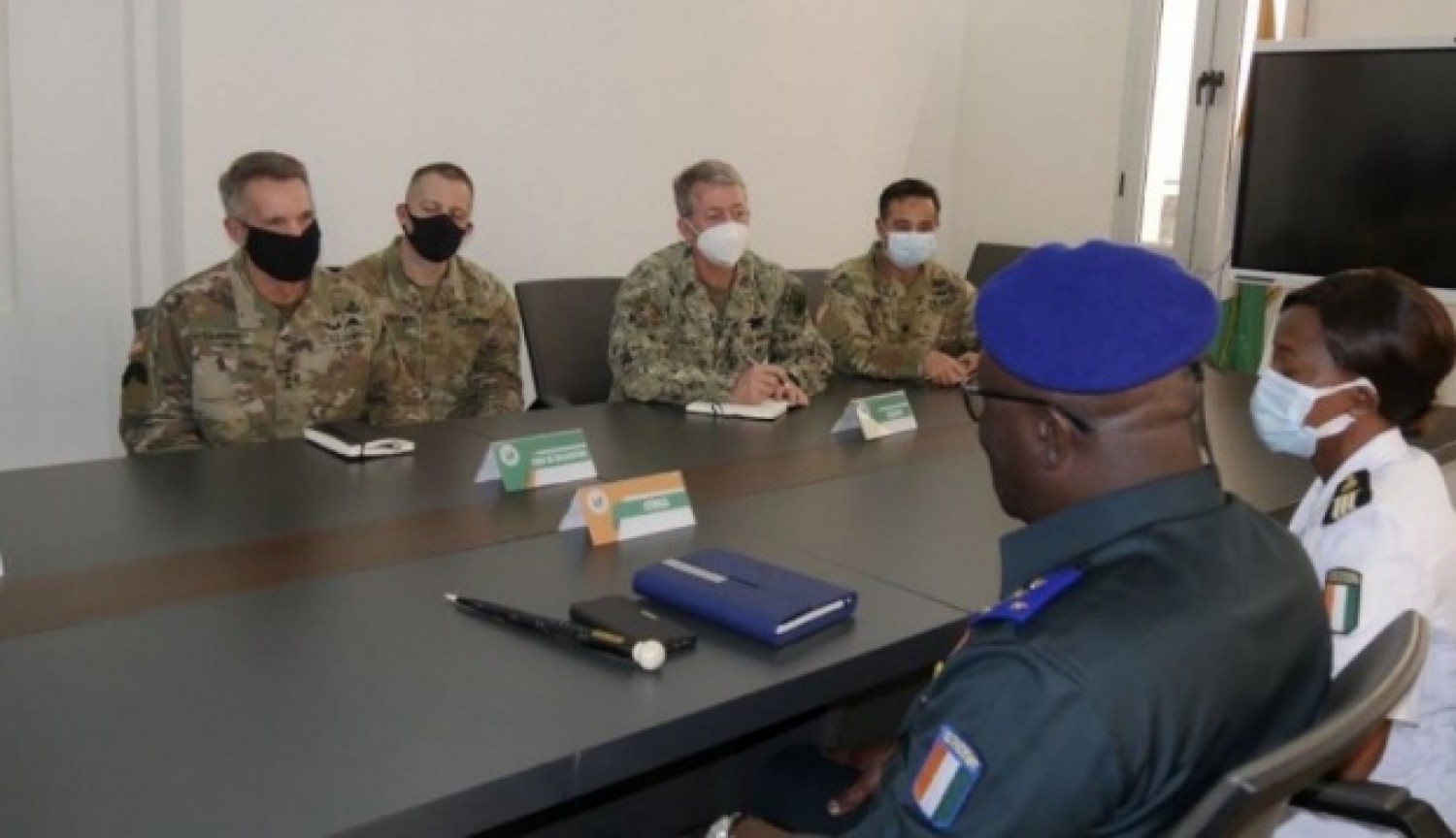 Côte d'Ivoire : Le Commandant du Commandement des Opérations Spéciales des USA  en visite à Abidjan confie : « Nous apprécions profondément le Ministre Téné Birahima »