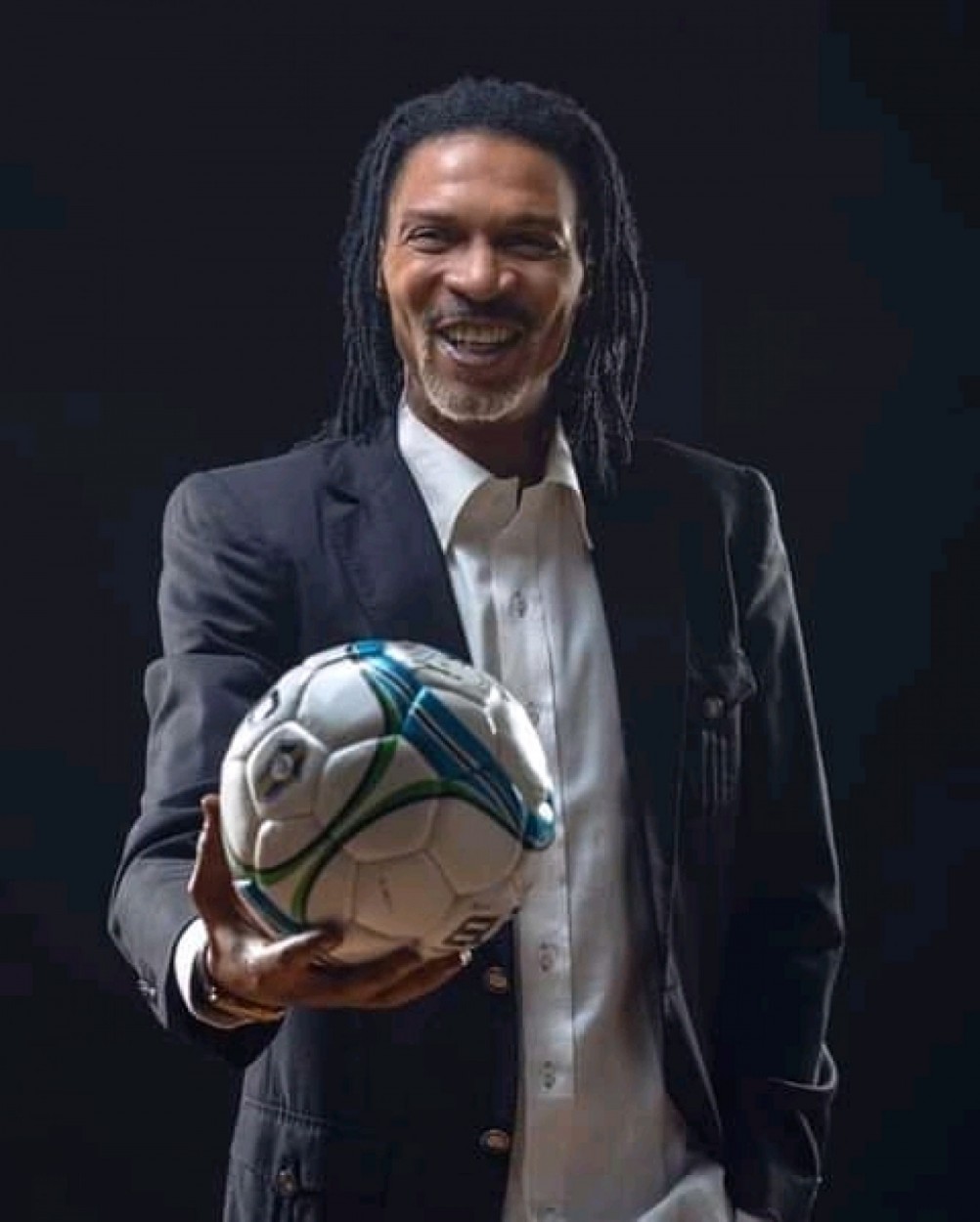 Cameroun : Rigobert Song nommé sélectionneur des lions indomptables en remplacement de Toni Conceiçao