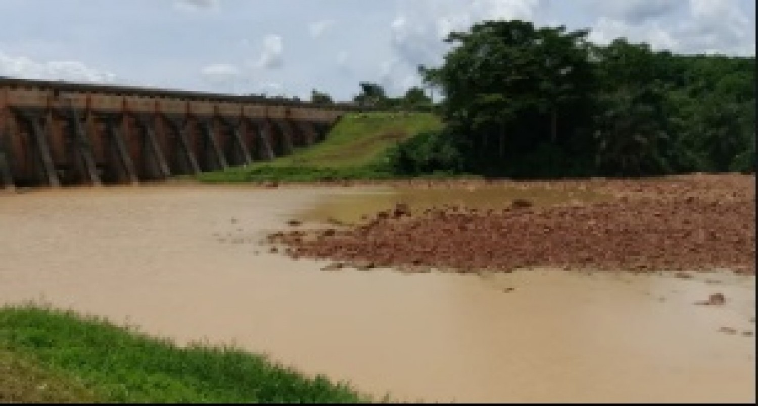 Côte d'Ivoire : Duekoué, les populations privées d'eau courante en raison de l'assèchement des barrages