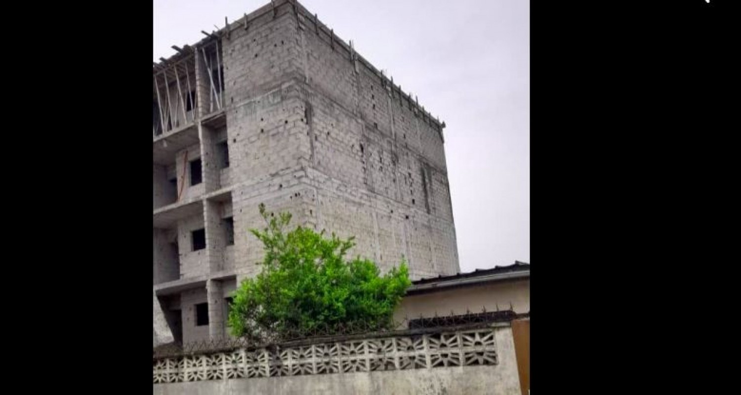 Côte d'Ivoire : Yopougon, un immeuble en construction sans permis de construire dans le viseur d'une prochaine démolition