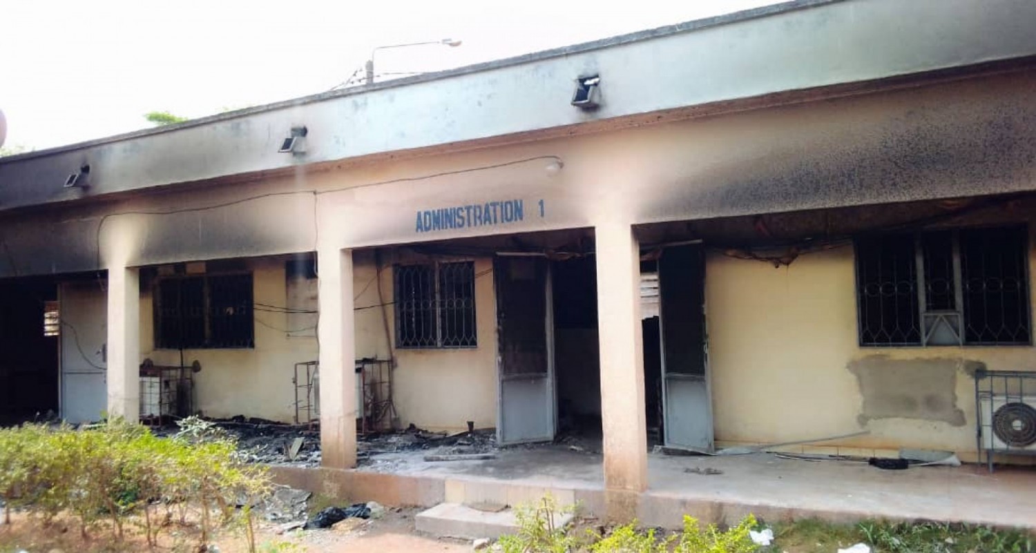 Côte d'Ivoire : Bouaké, les locaux de l'administration d'un Lycée partis en fumée, voici le message du proviseur aux élèves