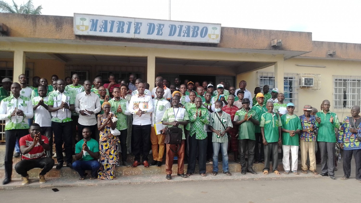 Côte d'Ivoire : Gbêkê, affaire 680 militants virent au RHDP, le Gblo et le Satiklan rassurent Bédié: « À part les personnes décédées, tous nos militants sont avec nous au PDCI »