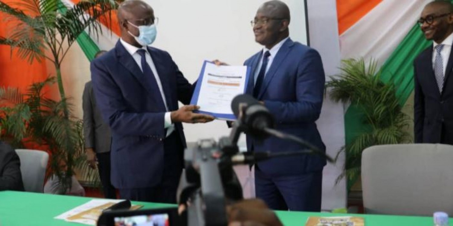 Côte d'Ivoire :  Lancement officiel du PADES financé par la BM, les Universités Nangui Abrogoua et Houphouët Boigny reçoivent respectivement 1.650.000.000 FCFA et de 7.150.000.000 F CFA