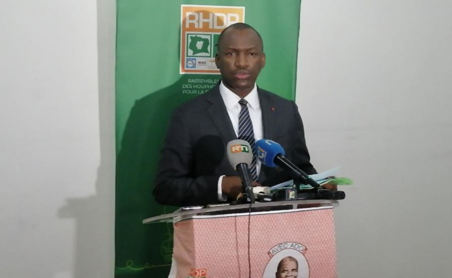 Côte d'Ivoire :  Mamadou Touré répond à Gbagbo : « D'autres ont été président de ce pays, ils n'ont pas pu apporter des réponses. Ils peuvent se contenter de commenter les problèmes »