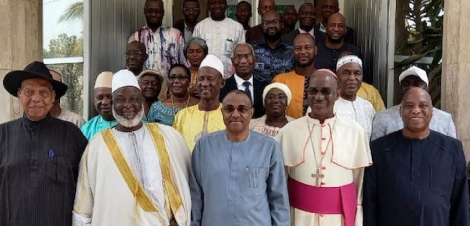 Guinée : Pour la réconciliation, la junte forme le CNA coprésidé par un imam et un archevêque