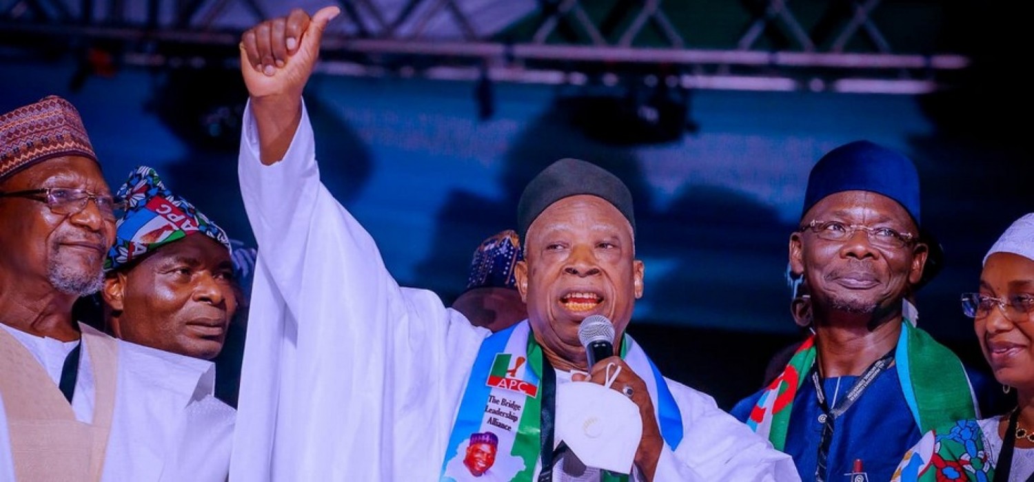 Nigeria :  Réorganisation de l'APC au pouvoir à un an de la présidentielle, Abdullahi Adamu, élu président national